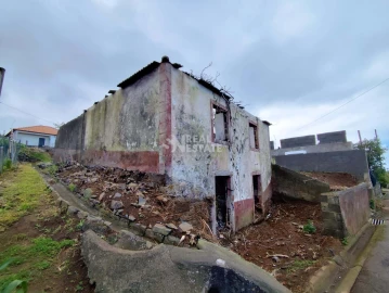 Moradia T2 para Venda em Ponta do Pargo