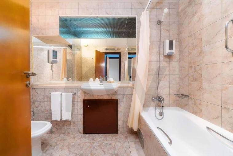 Apartamento T1 para Venda em Albufeira e Olhos de Água Foto 3