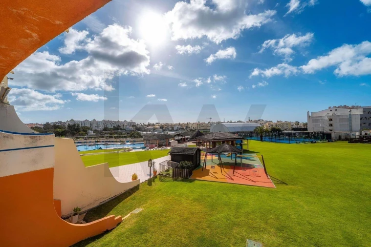 Apartamento T1 para Venda em Albufeira e Olhos de Água Foto 13