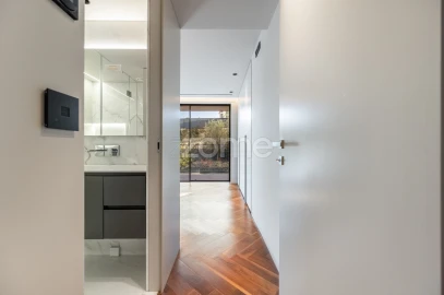 Apartamento T4 para Venda em Lordelo do Ouro e Massarelos