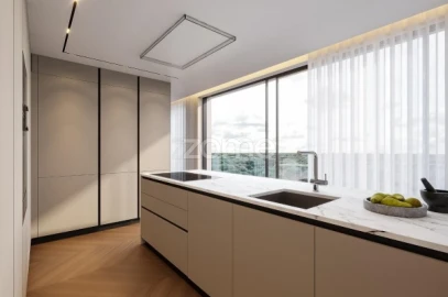 Apartamento T4 para Venda em Lordelo do Ouro e Massarelos