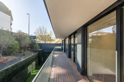 Apartamento T4 para Venda em Lordelo do Ouro e Massarelos