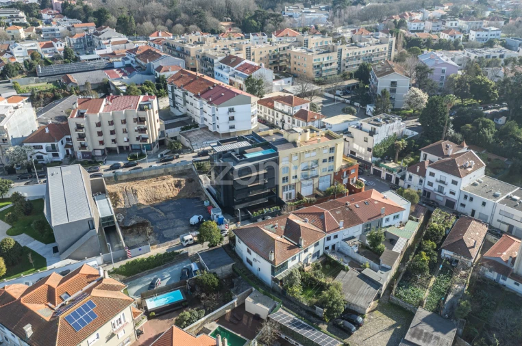 Apartamento T4 para Venda em Lordelo do Ouro e Massarelos Foto 4
