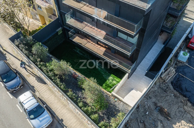 Apartamento T4 para Venda em Lordelo do Ouro e Massarelos Foto 9