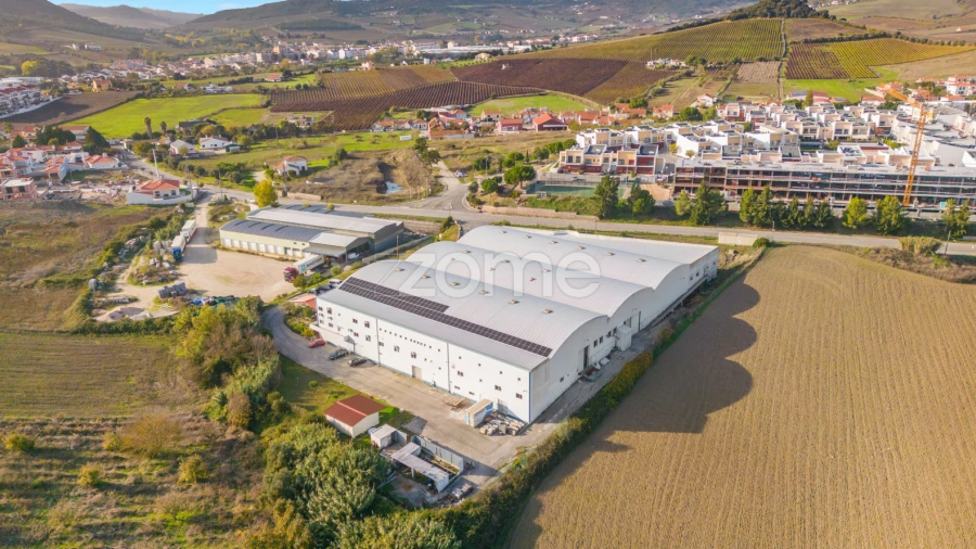 Terreno Comércio / Armazém para Venda em Arruda dos Vinhos
