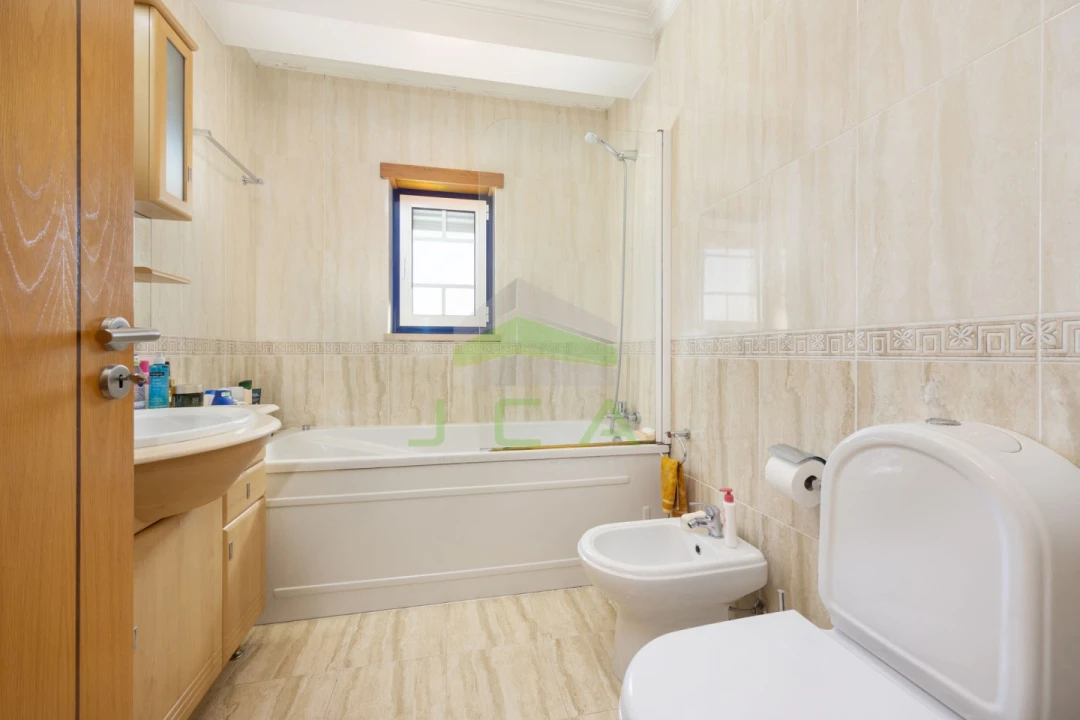 Moradia T4 para Venda em Leiria, Pousos, Barreira e Cortes Foto 33