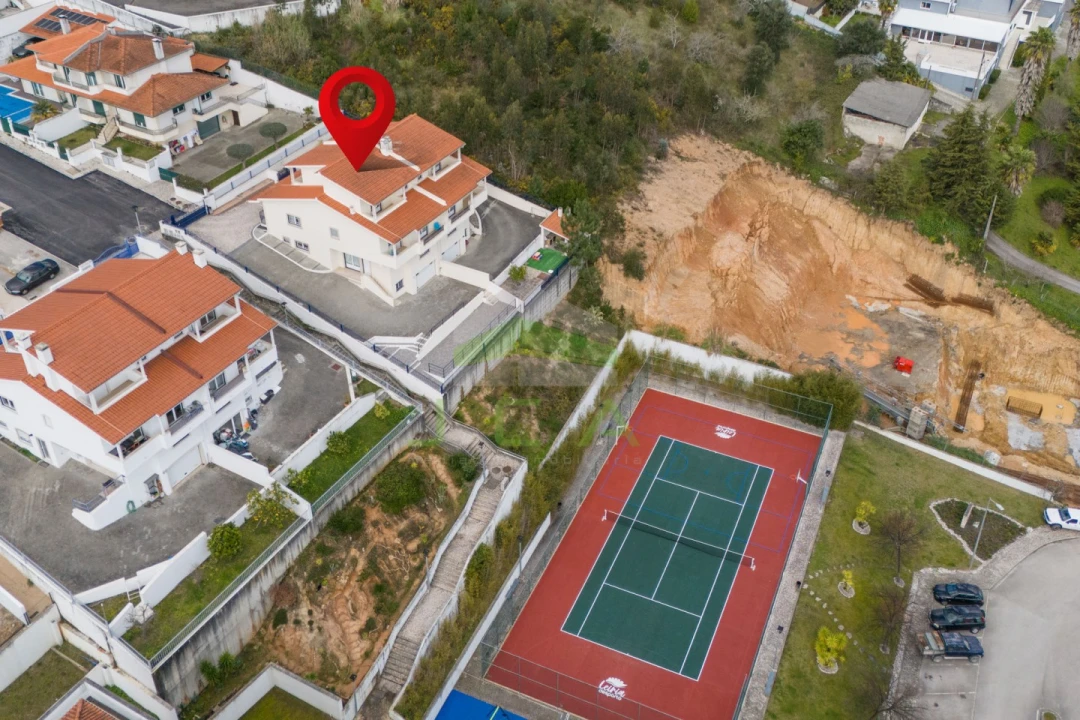 Moradia T4 para Venda em Leiria, Pousos, Barreira e Cortes Foto 47