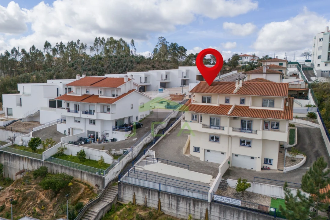 Moradia T4 para Venda em Leiria, Pousos, Barreira e Cortes Foto 49