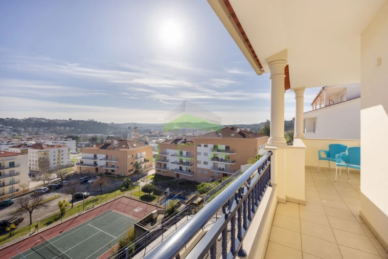 Moradia T4 para Venda em Leiria, Pousos, Barreira e Cortes Foto 18