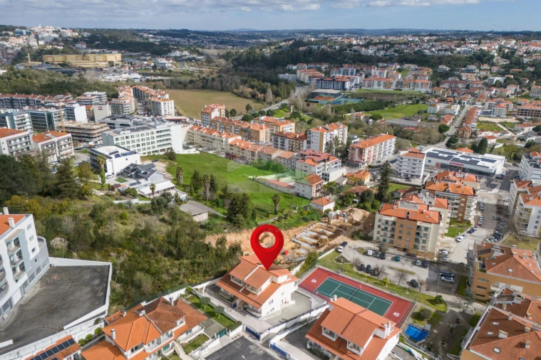 Moradia T4 para Venda em Leiria, Pousos, Barreira e Cortes Foto 45