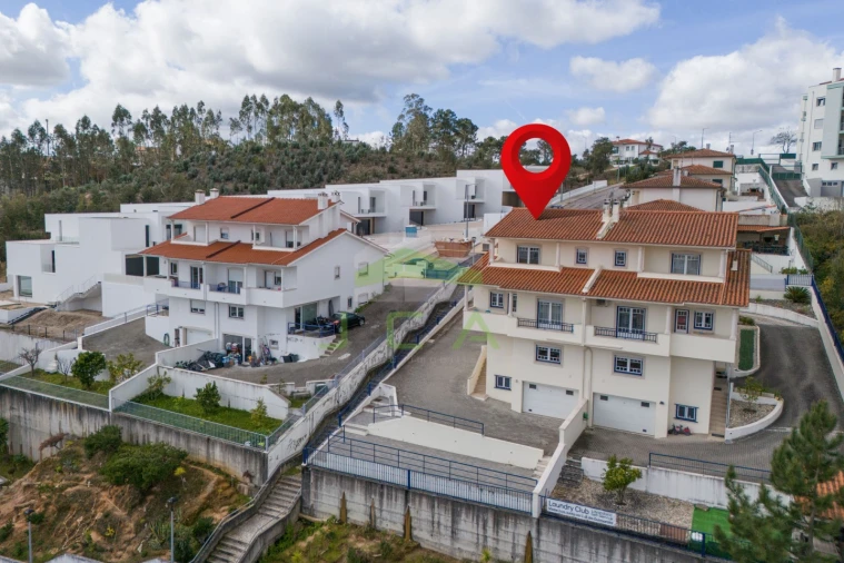 Moradia T4 para Venda em Leiria, Pousos, Barreira e Cortes Foto 49