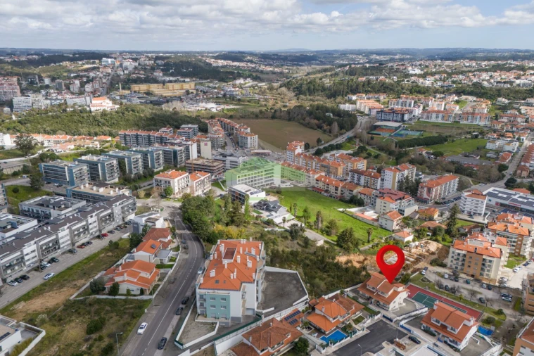 Moradia T4 para Venda em Leiria, Pousos, Barreira e Cortes Foto 50