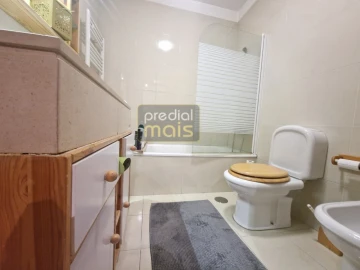 Apartamento T3 para Venda em Vila Nova de Famalicão e Calendário