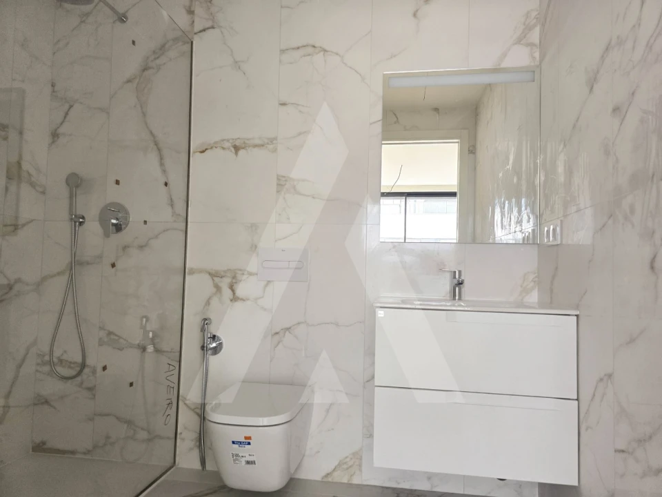 Apartamento T2 para Venda em Glória e Vera Cruz Foto 18