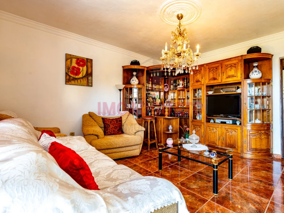 Moradia T4 para Venda em Rapa e Cadafaz Foto 6