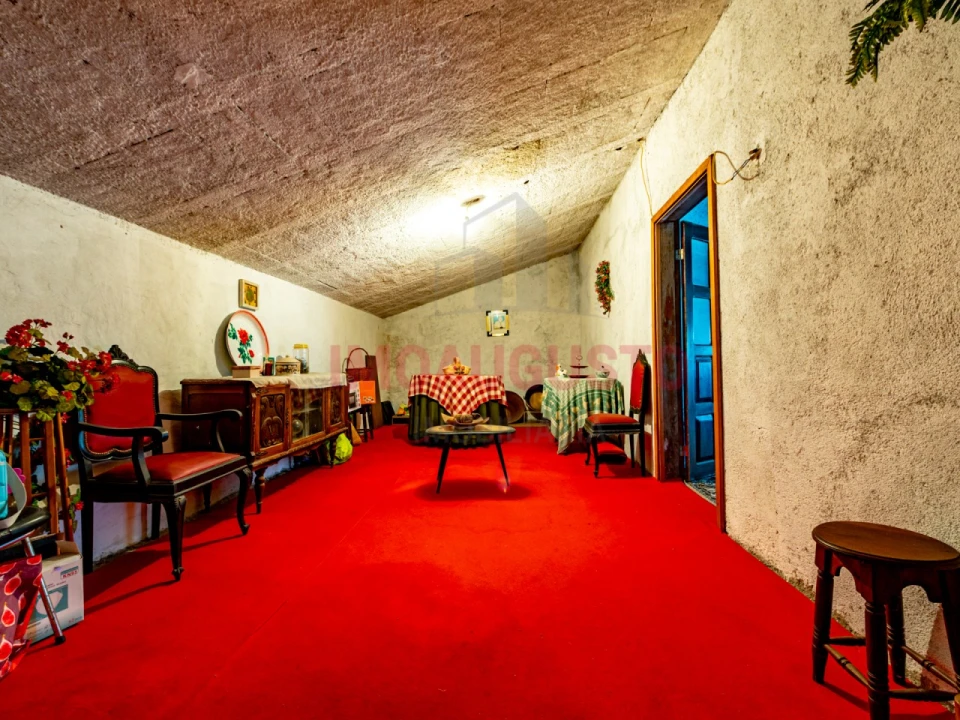 Moradia T4 para Venda em Rapa e Cadafaz Foto 20