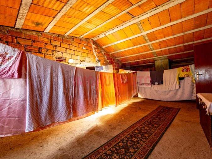 Moradia T4 para Venda em Rapa e Cadafaz Foto 23