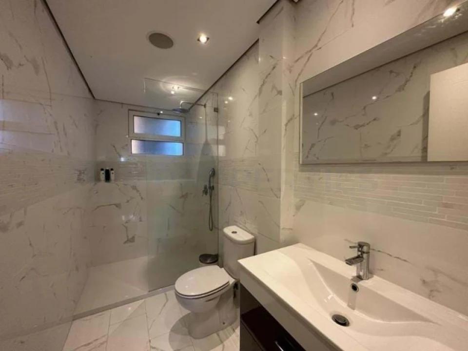 Apartamento T1 para Venda em Quarteira Foto 23