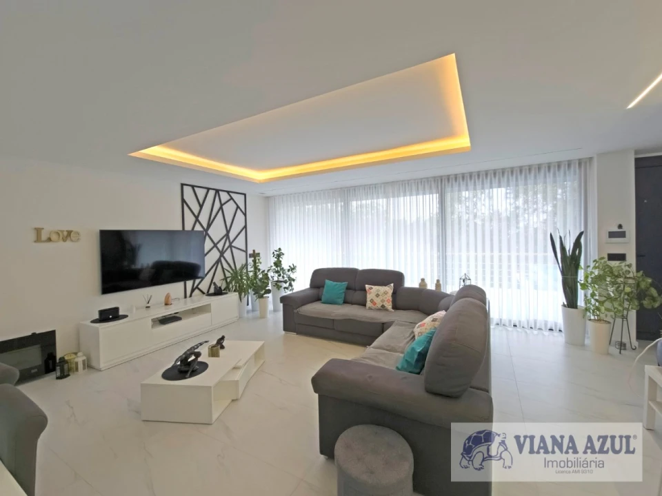 Moradia T3 para Venda em Vila Franca Foto 16