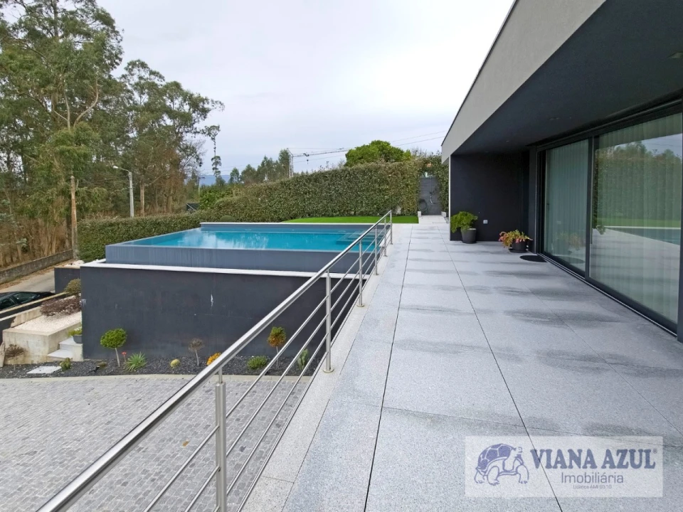 Moradia T3 para Venda em Vila Franca Foto 3