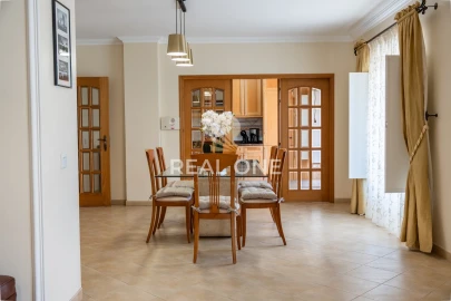 Apartamento T3 para Venda em Albufeira e Olhos de Água