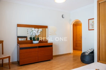 Apartamento T3 para Venda em Albufeira e Olhos de Água
