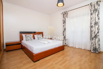 Apartamento T3 para Venda em Albufeira e Olhos de Água