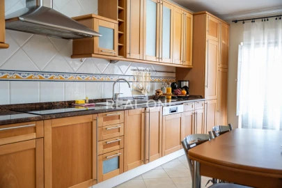 Apartamento T3 para Venda em Albufeira e Olhos de Água