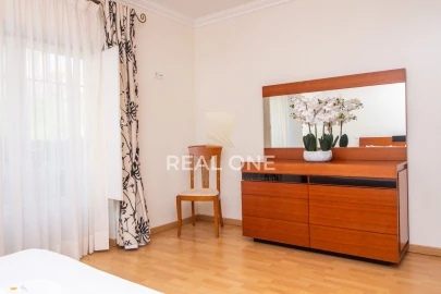 Apartamento T3 para Venda em Albufeira e Olhos de Água