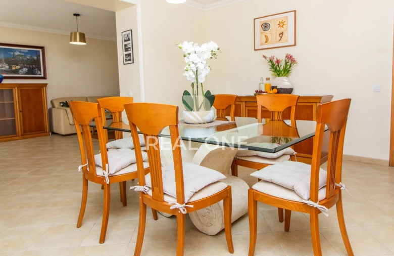 Apartamento T3 para Venda em Albufeira e Olhos de Água Foto 9