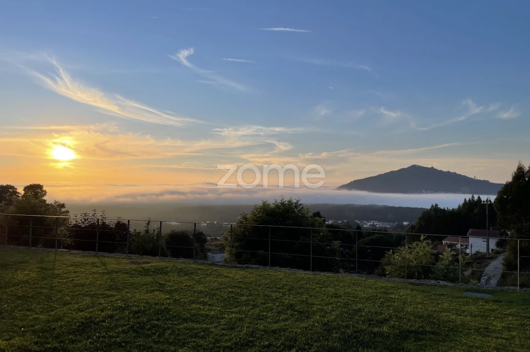 Moradia T4 para Venda em Caminha (Matriz) e Vilarelho Foto 1