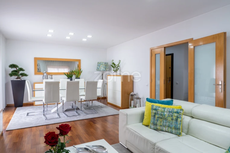 Apartamento T3 para Venda em Rio Tinto Foto 5