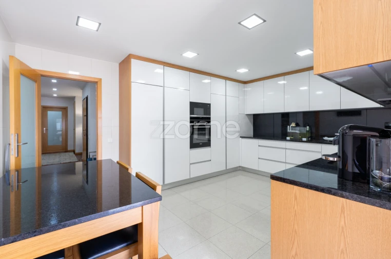 Apartamento T3 para Venda em Rio Tinto Foto 7