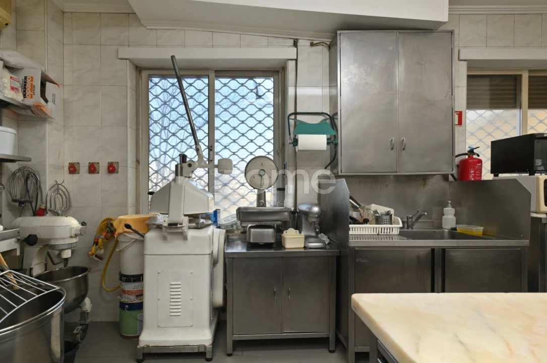 Negócio para Venda em Sacavém e Prior Velho Foto 7