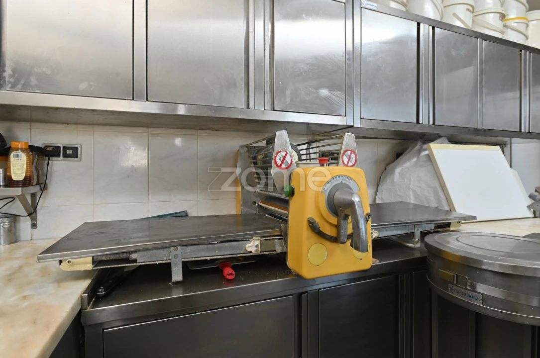 Negócio para Venda em Sacavém e Prior Velho Foto 8