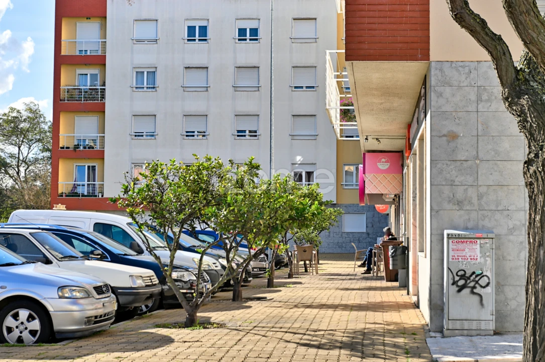 Negócio para Venda em Sacavém e Prior Velho Foto 11
