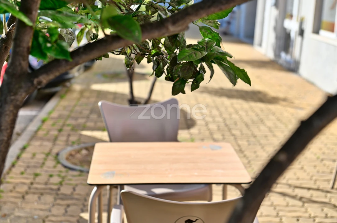 Negócio para Venda em Sacavém e Prior Velho Foto 13