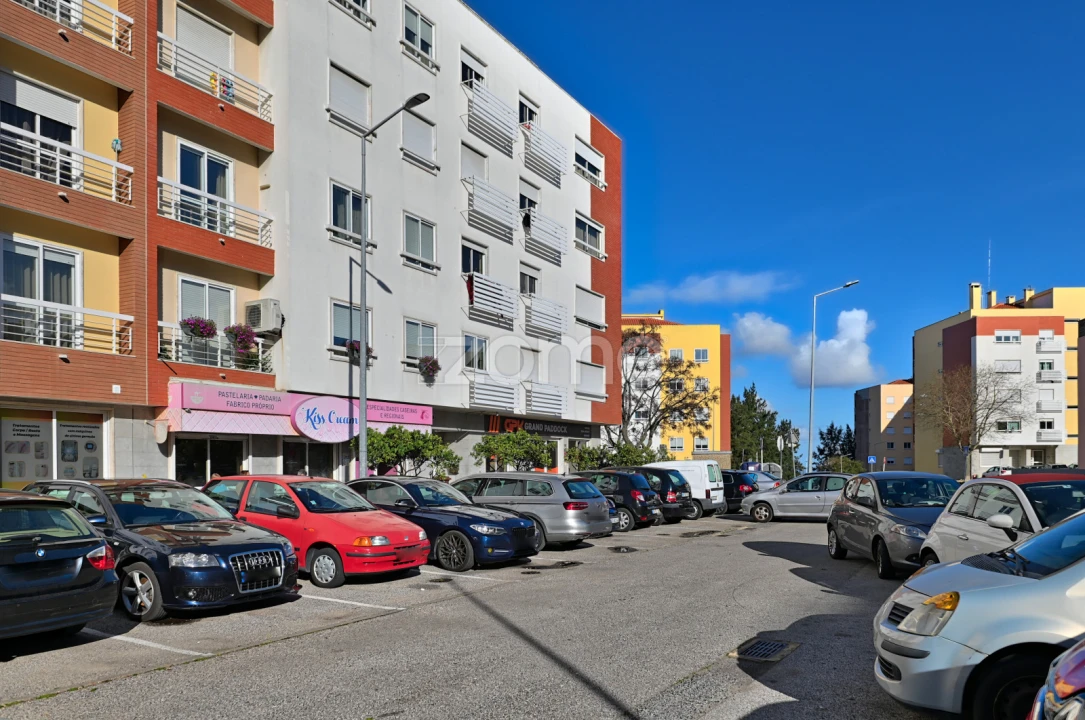 Negócio para Venda em Sacavém e Prior Velho Foto 15