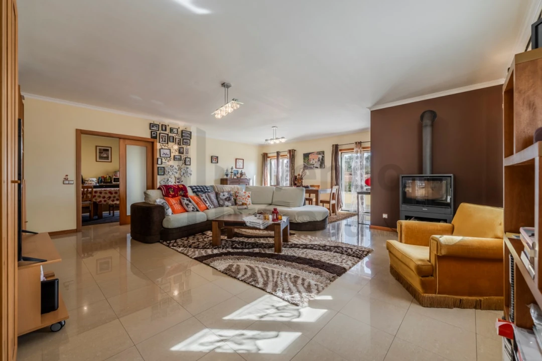 Moradia T4 para Venda em Vila Praia de Ancora Foto 4
