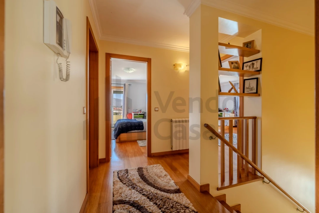 Moradia T4 para Venda em Vila Praia de Ancora Foto 5