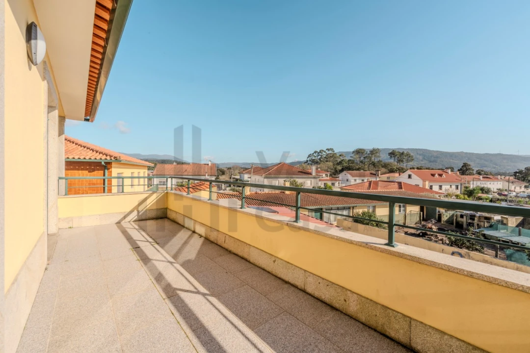 Moradia T4 para Venda em Vila Praia de Ancora Foto 21