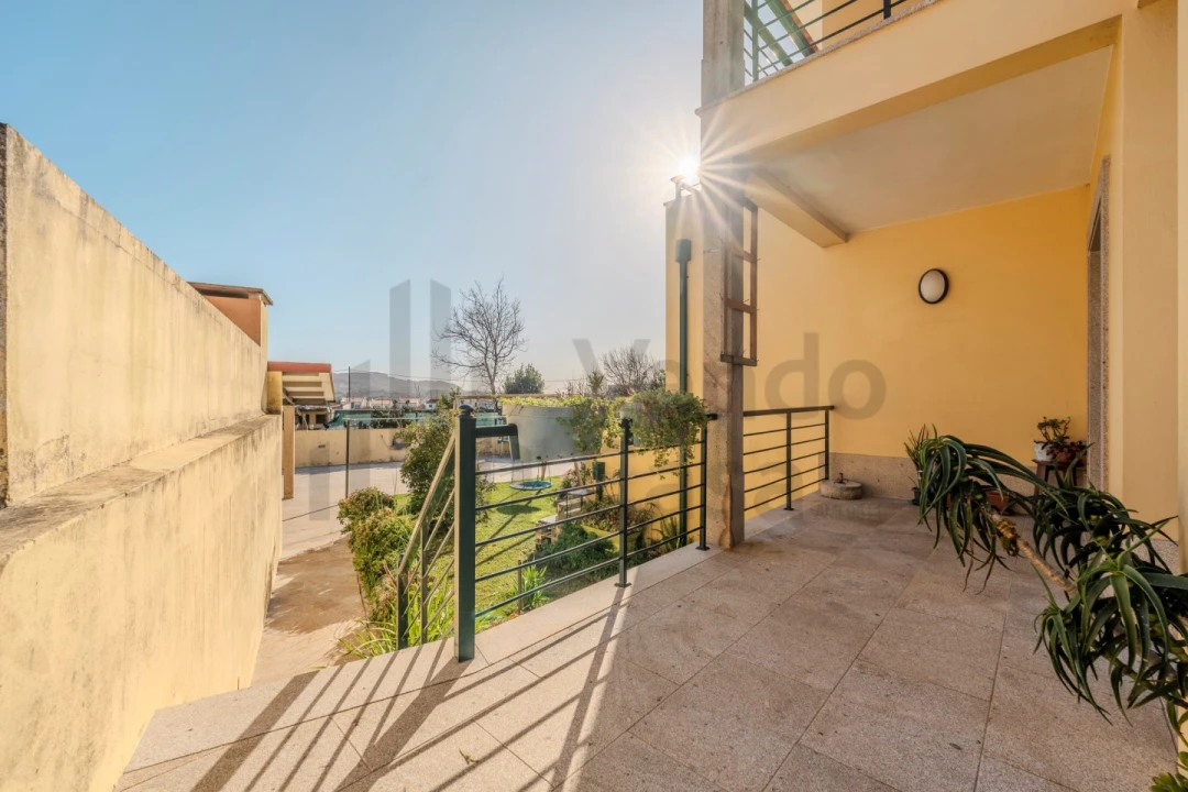 Moradia T4 para Venda em Vila Praia de Ancora Foto 25
