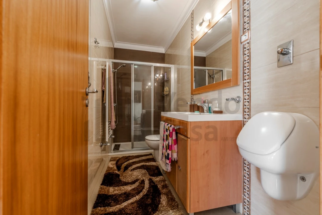 Moradia T4 para Venda em Vila Praia de Ancora Foto 35