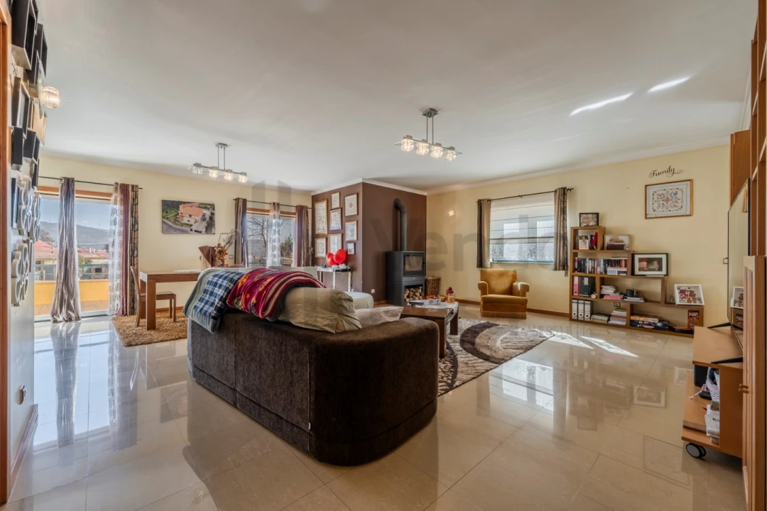 Moradia T4 para Venda em Vila Praia de Ancora Foto 42