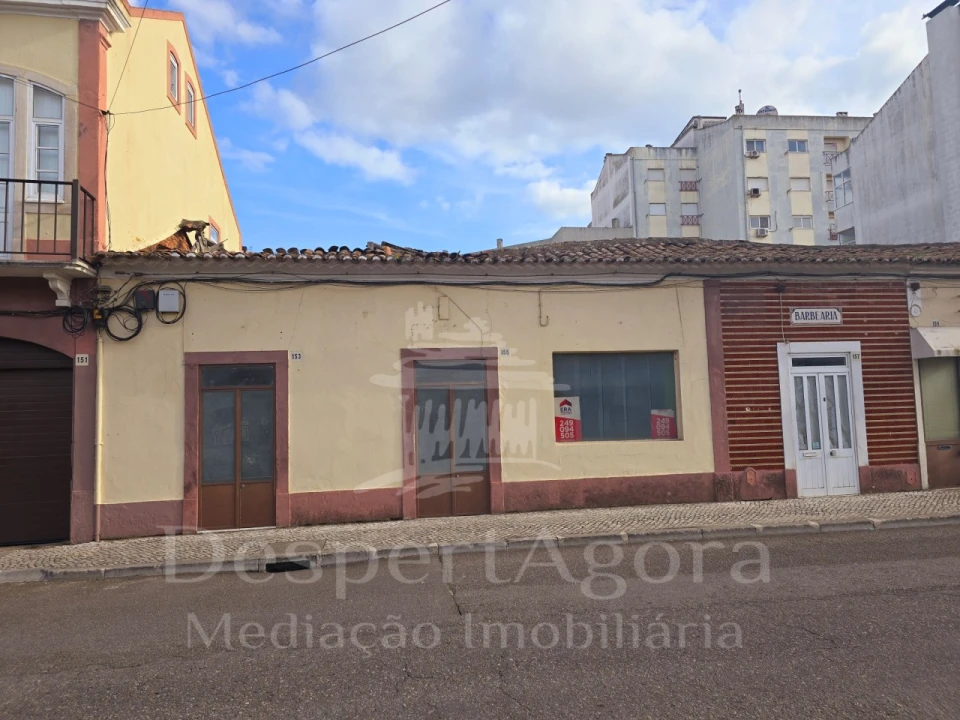 Moradia T8 para Venda em São João Baptista Foto 2