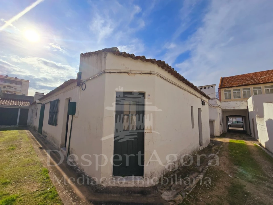 Moradia T8 para Venda em São João Baptista Foto 5