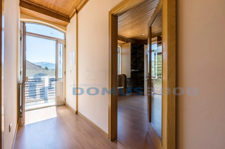 Apartamento para Venda em Pinhão Foto 8