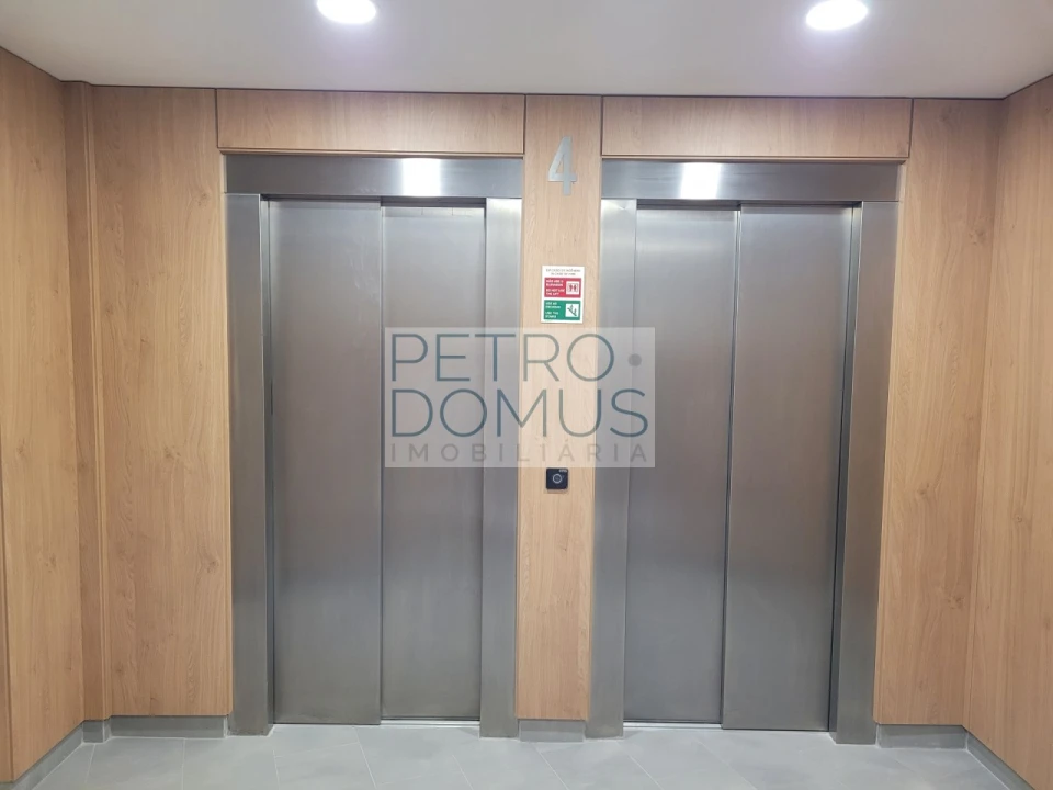 Apartamento T1 para Arrendamento em Campolide Foto 12