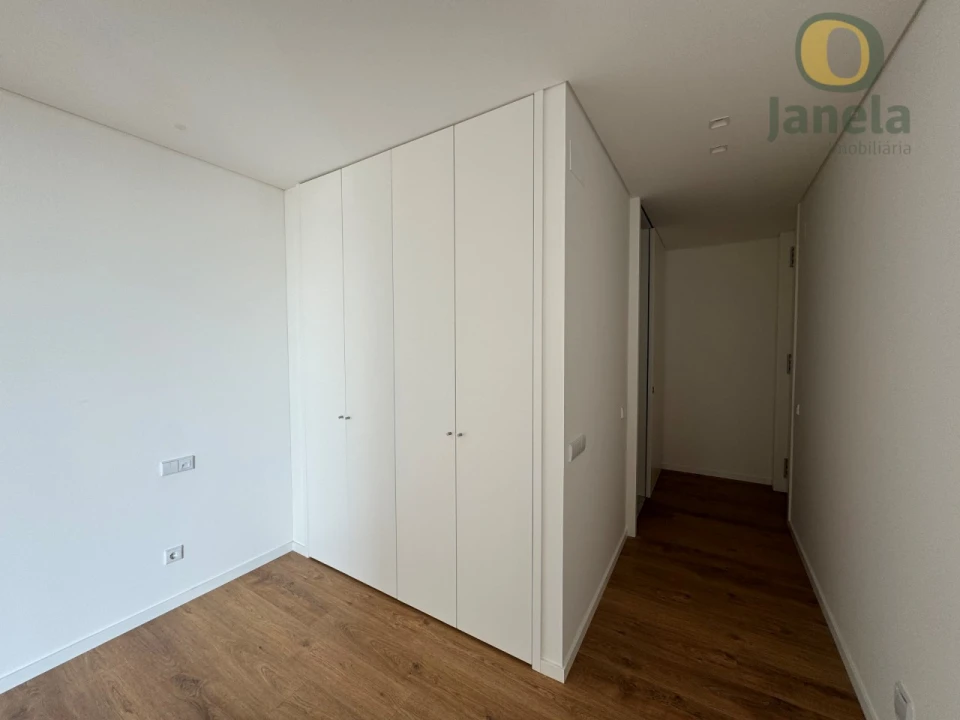 Apartamento T2 para Venda em Olhão Foto 14