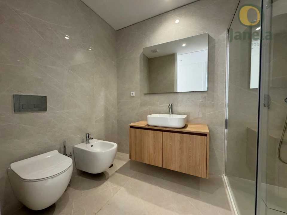 Apartamento T2 para Venda em Olhão Foto 21